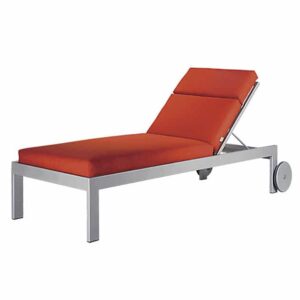 EASTSIDE Chaise Lounge with Wheels LC 2890LW
